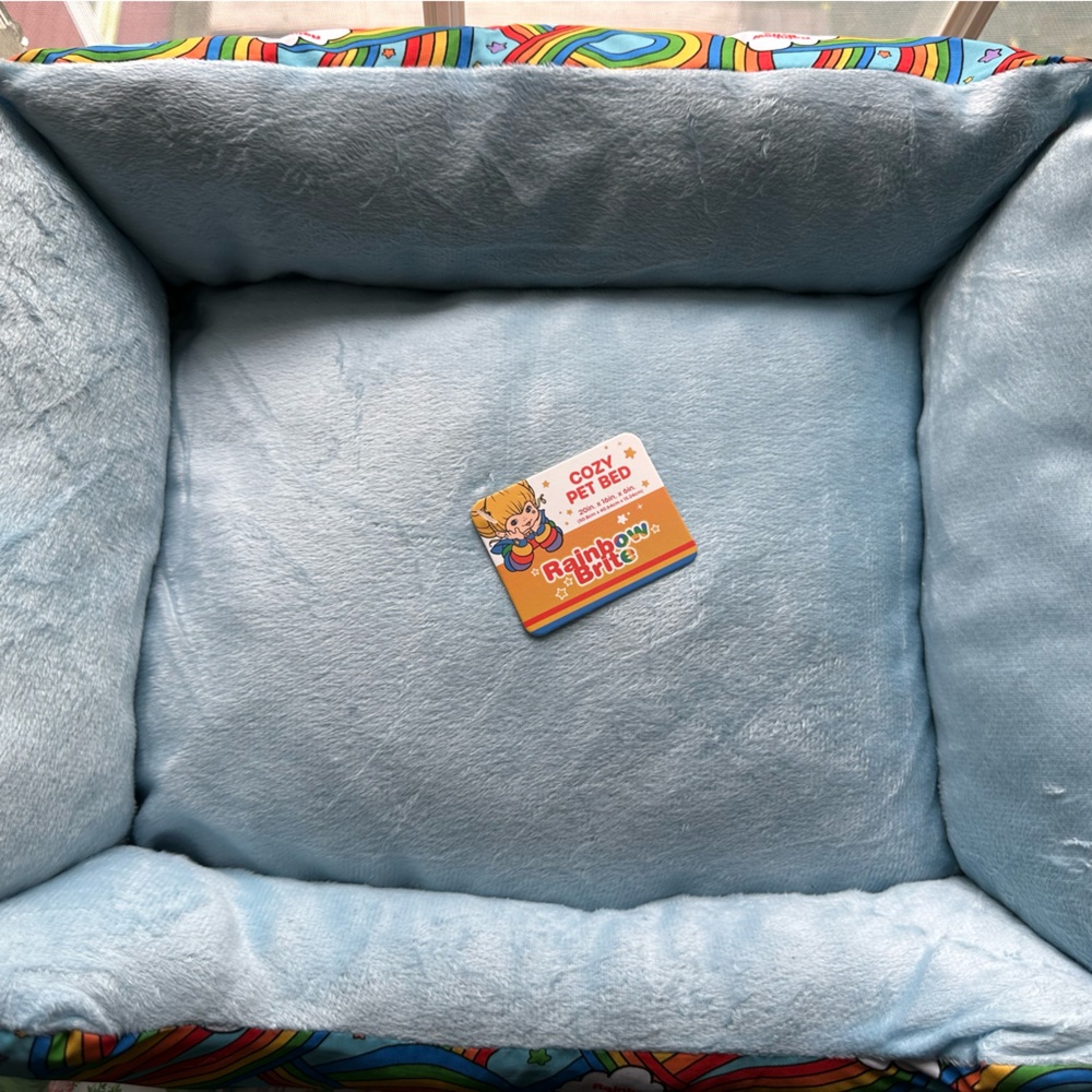 Rainbow Brite Pet Bed NWT - Picture 13 of 14